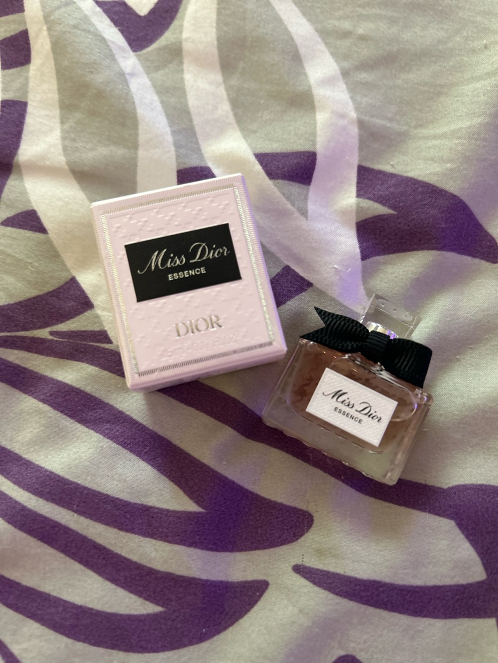 NWT Dior Miss Dior Essence Mini